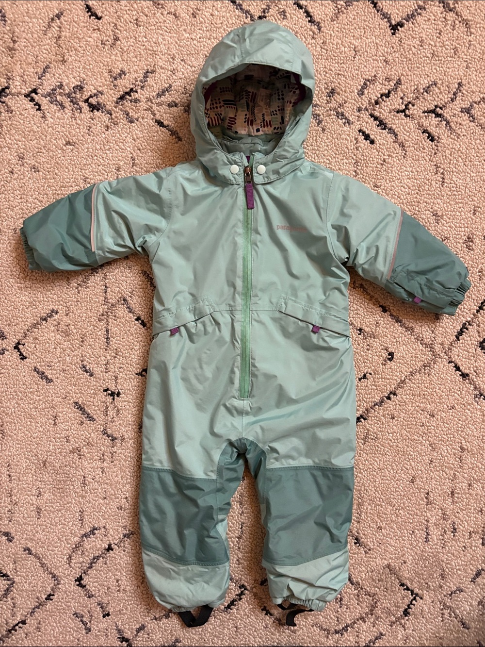 Patagonia snowsuit bunting (12/18m) EUC